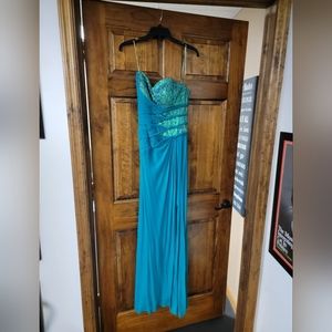 NWT Faviana Evening Gown